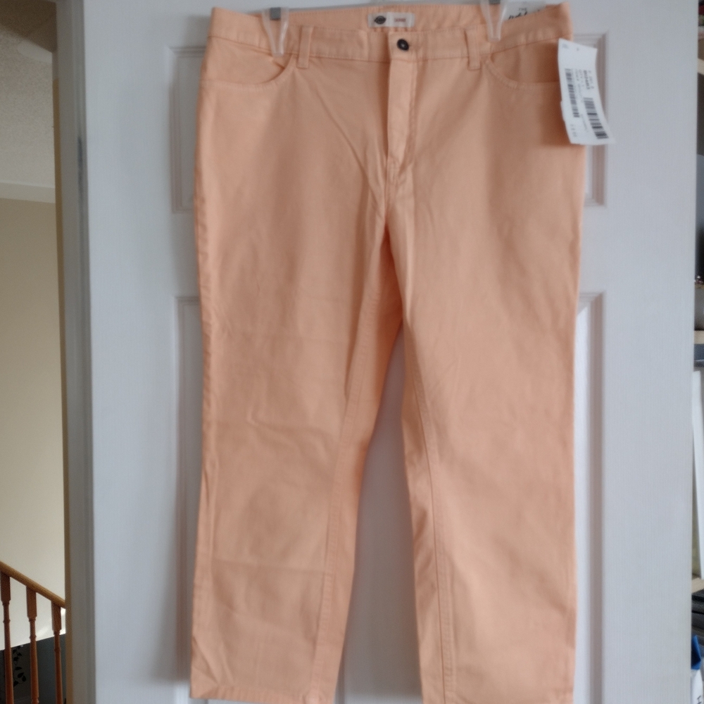 Women's Soft Peach Casual Cotton Capri Pants